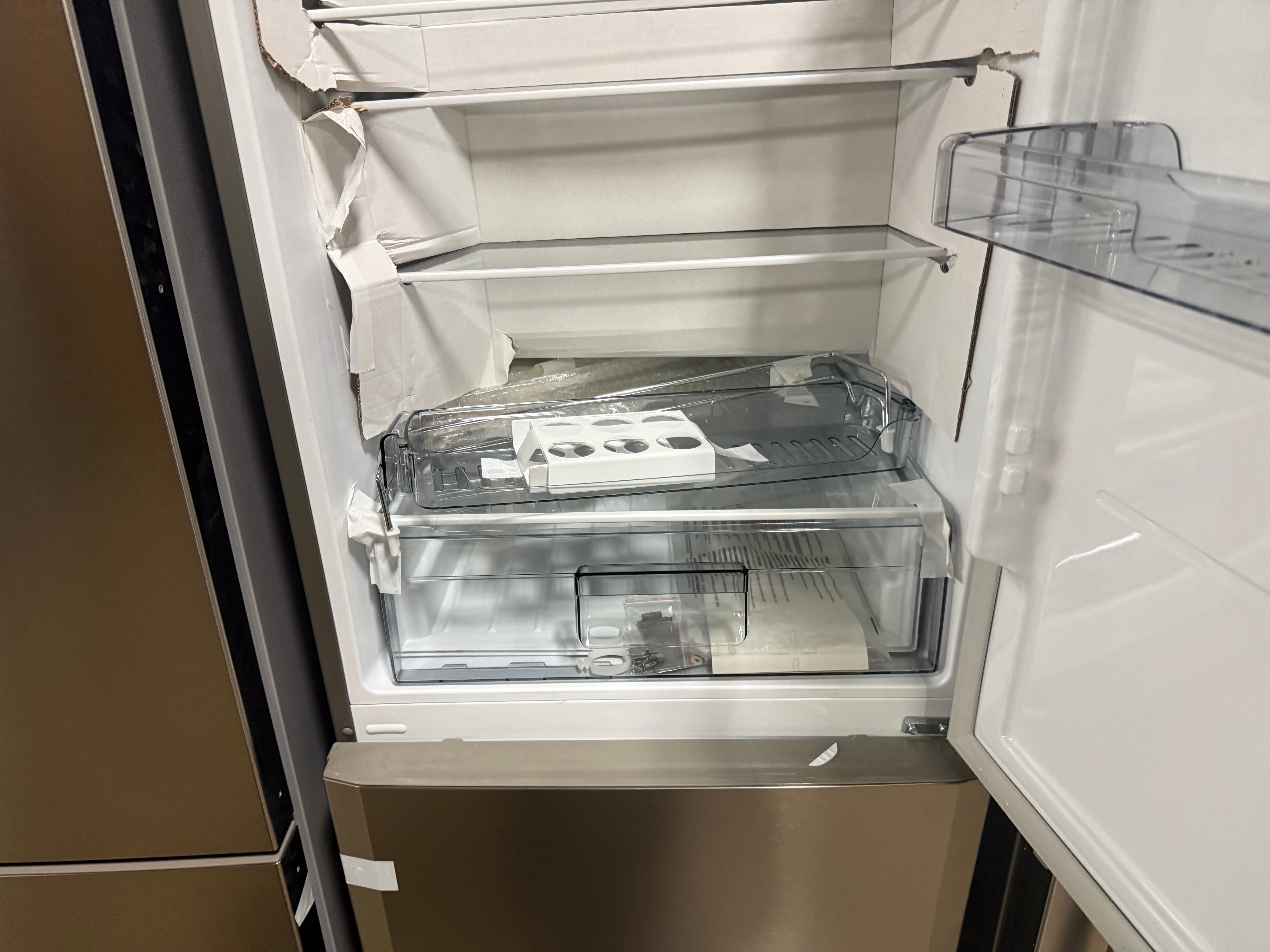 Blomberg 24" Stainless Steel Bottom Freezer Refrigerator