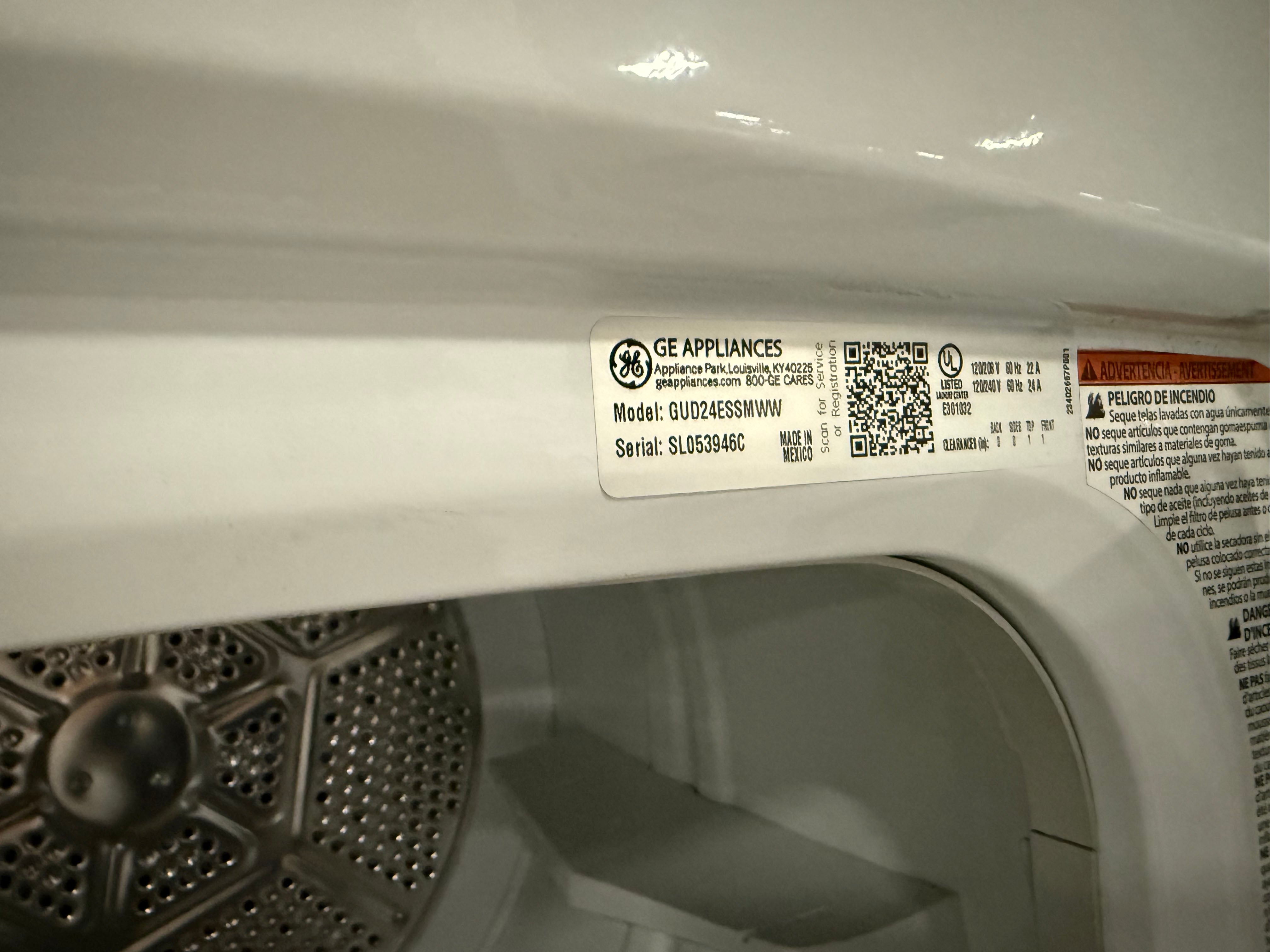 GE Spacemaker GUD24ESSMWW 24" White Electric Laundry Center