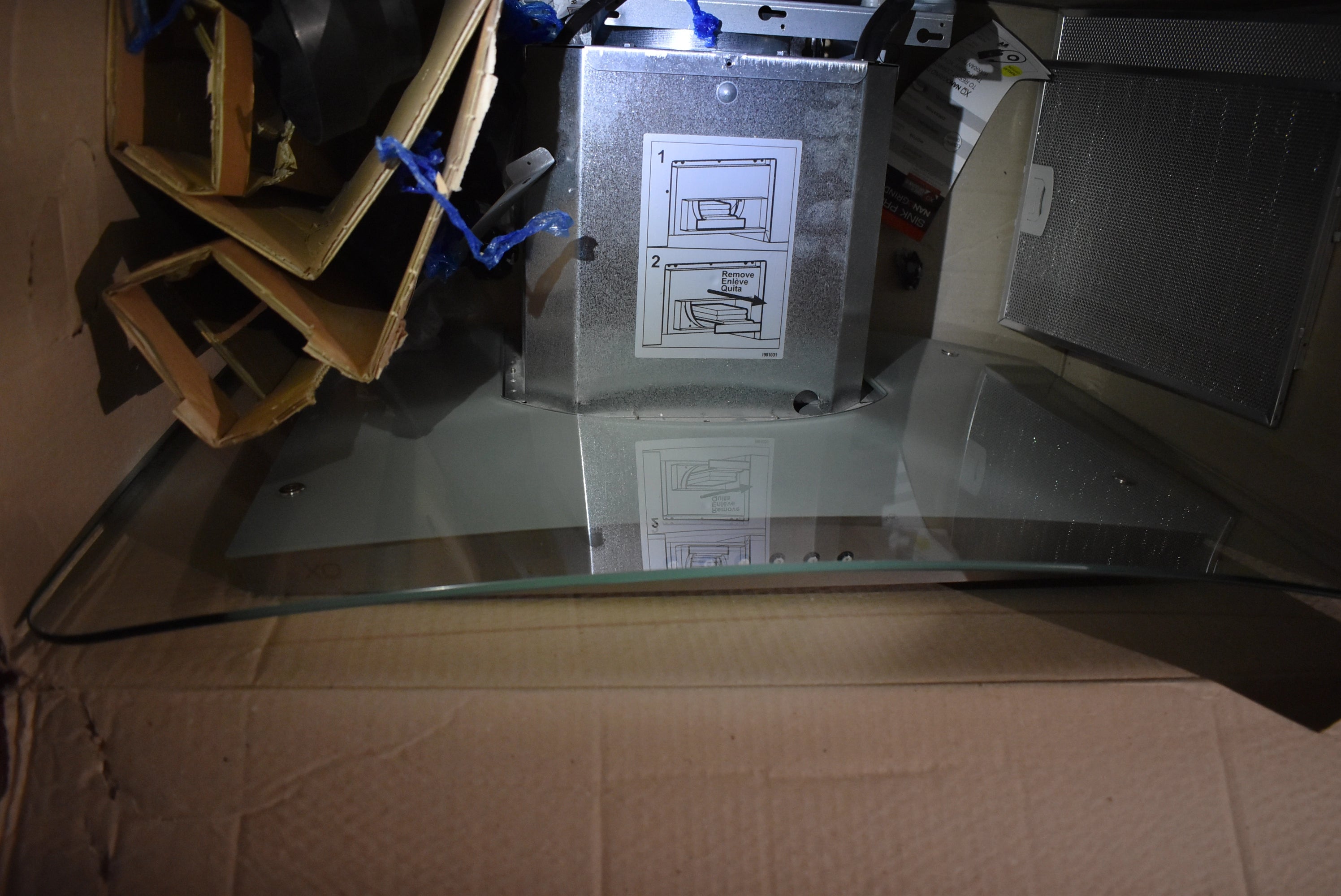 XO XOM30G 30" Stainless Steel Wall Mount Glass Canopy Chimney Hood