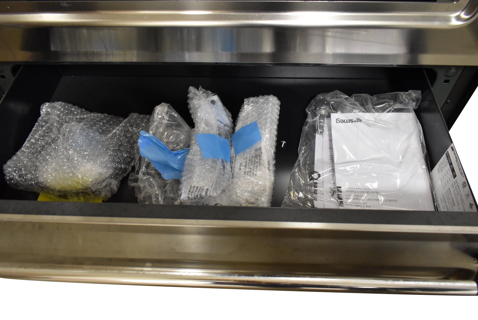 Smeg TRU90X 36" Stainless Steel Freestanding Dual Fuel Range