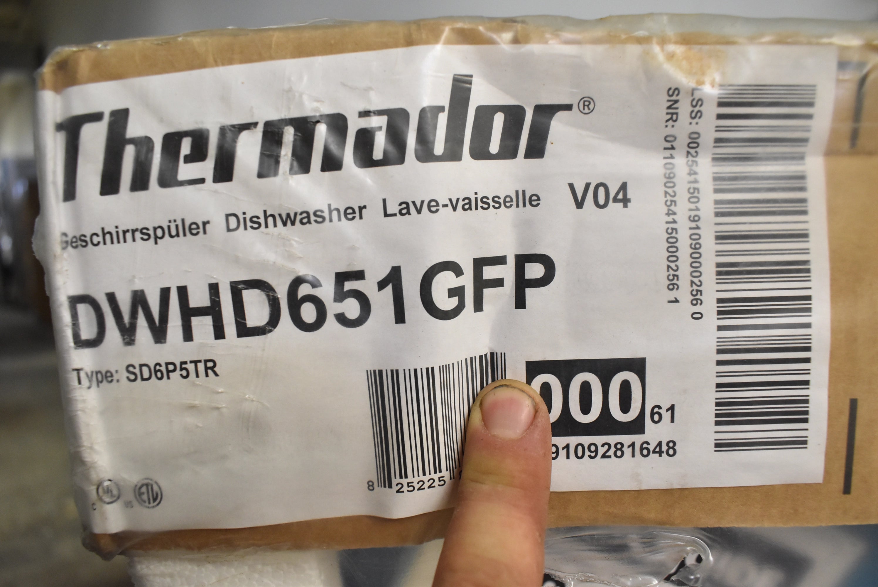 Thermador DWHD651GFP 24" Stainless Steel Dishwasher