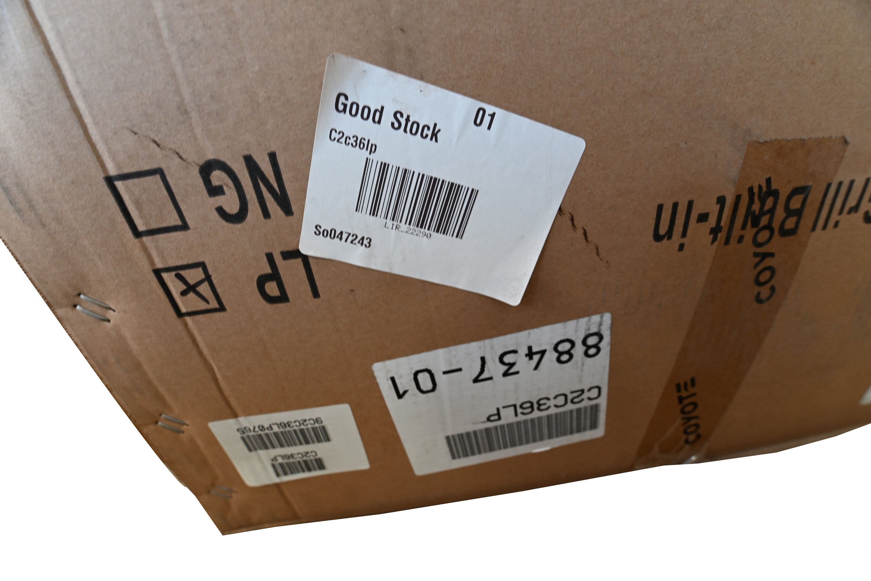 Coyote C2C36LP 36" Stainless Steel Built-In Liquid Propane Grill