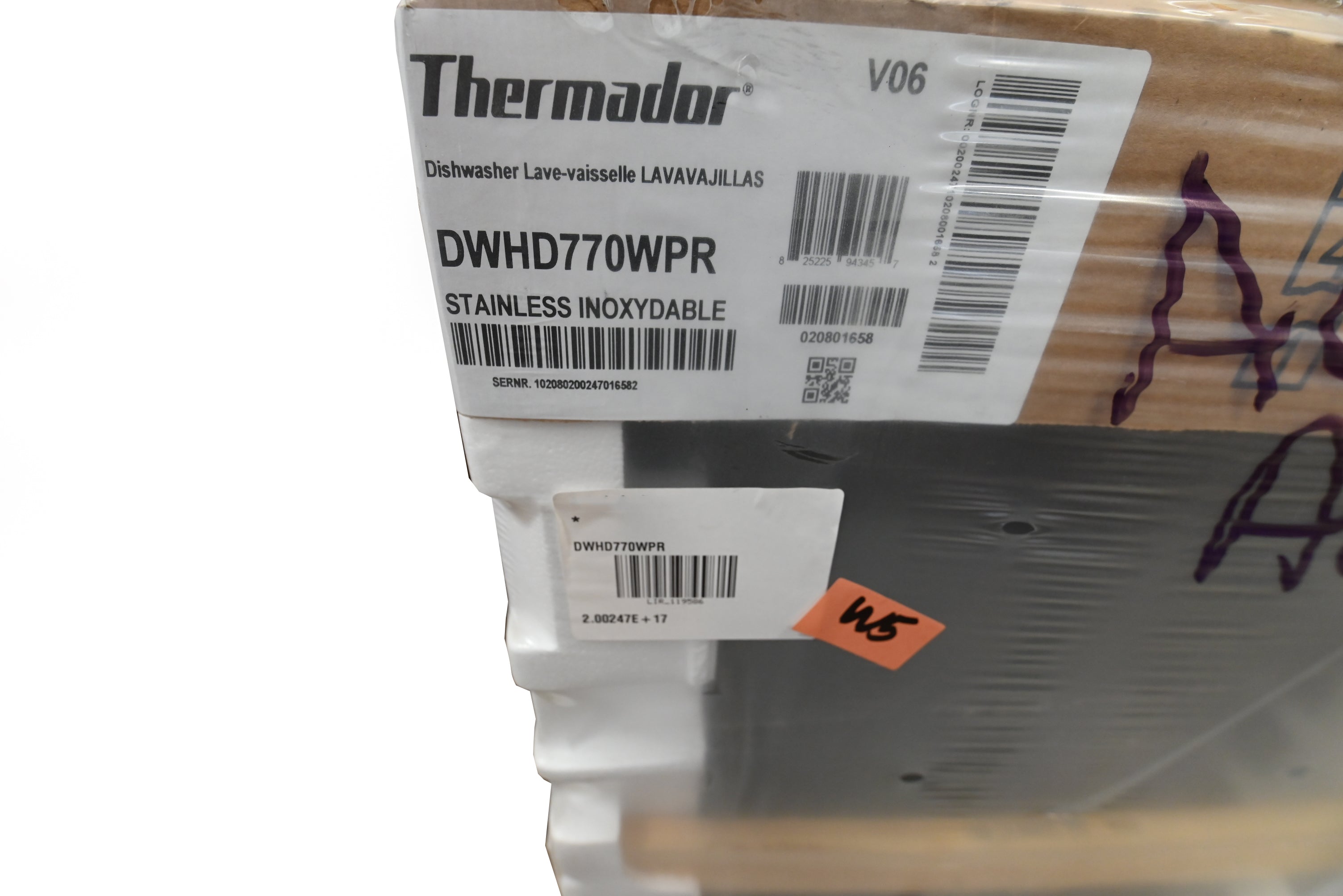 Thermador Sapphire DWHD770WPR 24" Panel Ready Smart Dishwasher