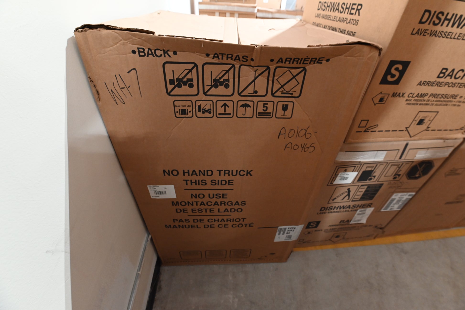 Frigidaire FCFE3083AS 30" Stainless Steel Freestanding Smoothtop Electric Range