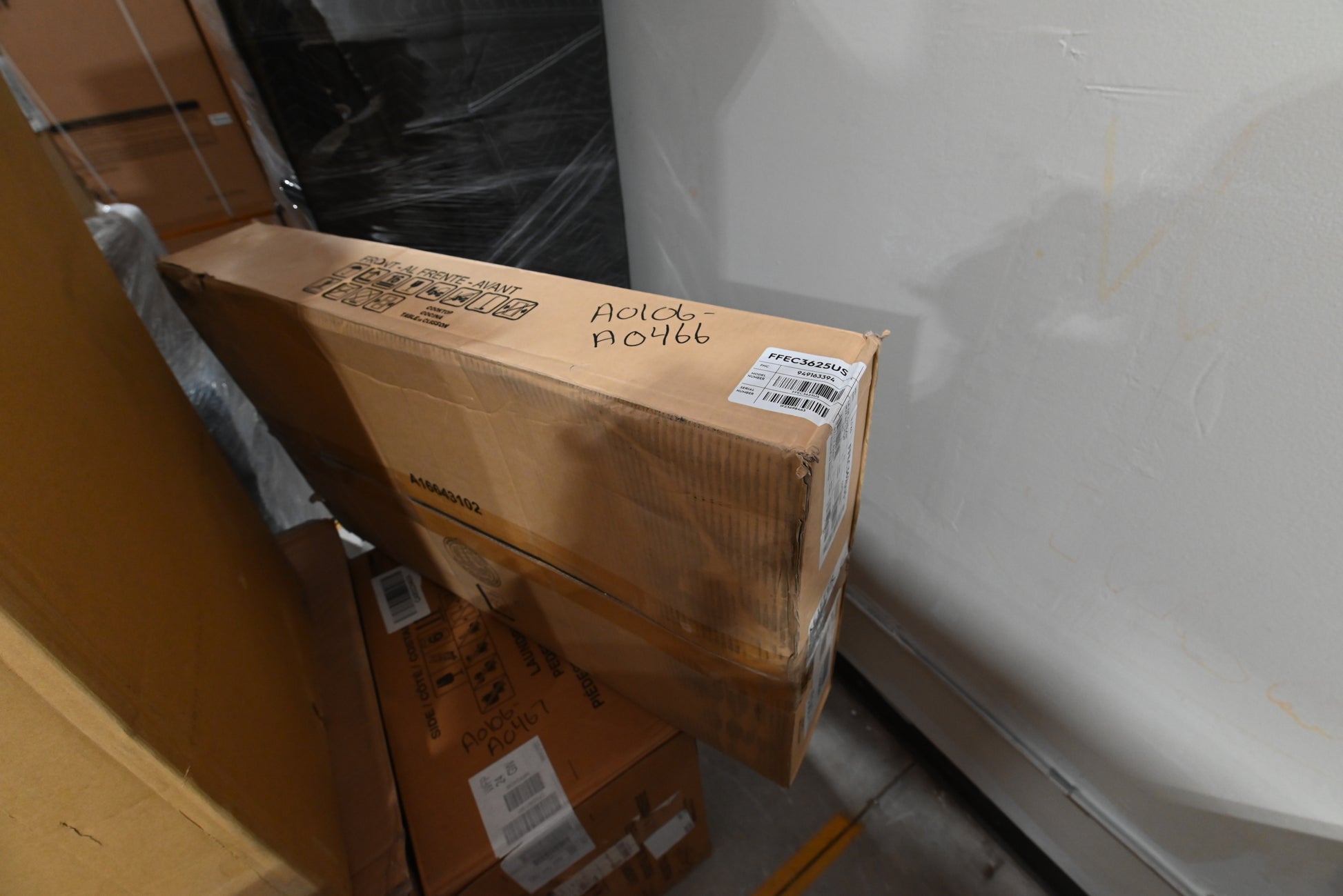 Frigidaire FFEC3625US 36" Black Electric Cooktop