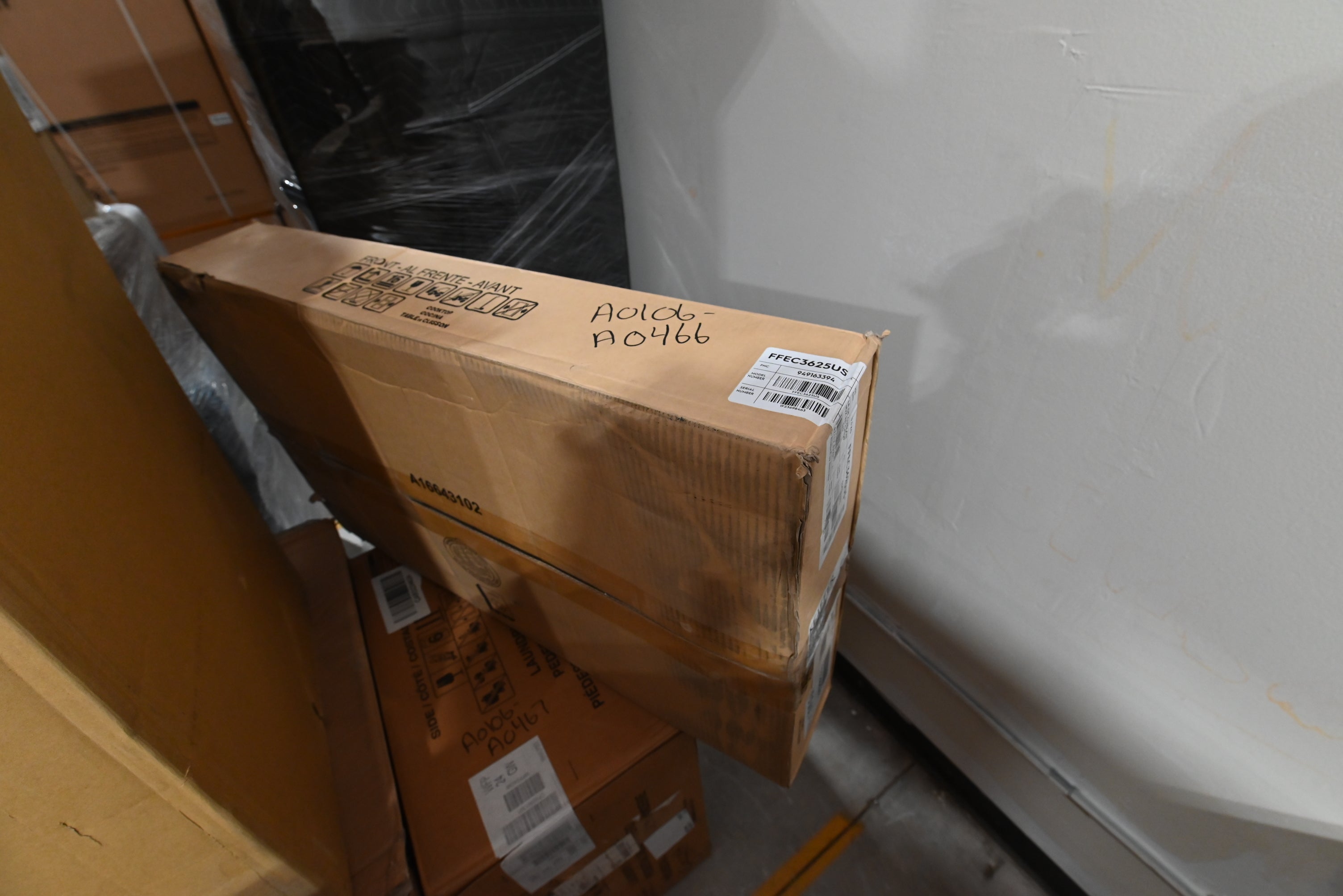 Frigidaire FFEC3625US 36" Black Electric Cooktop