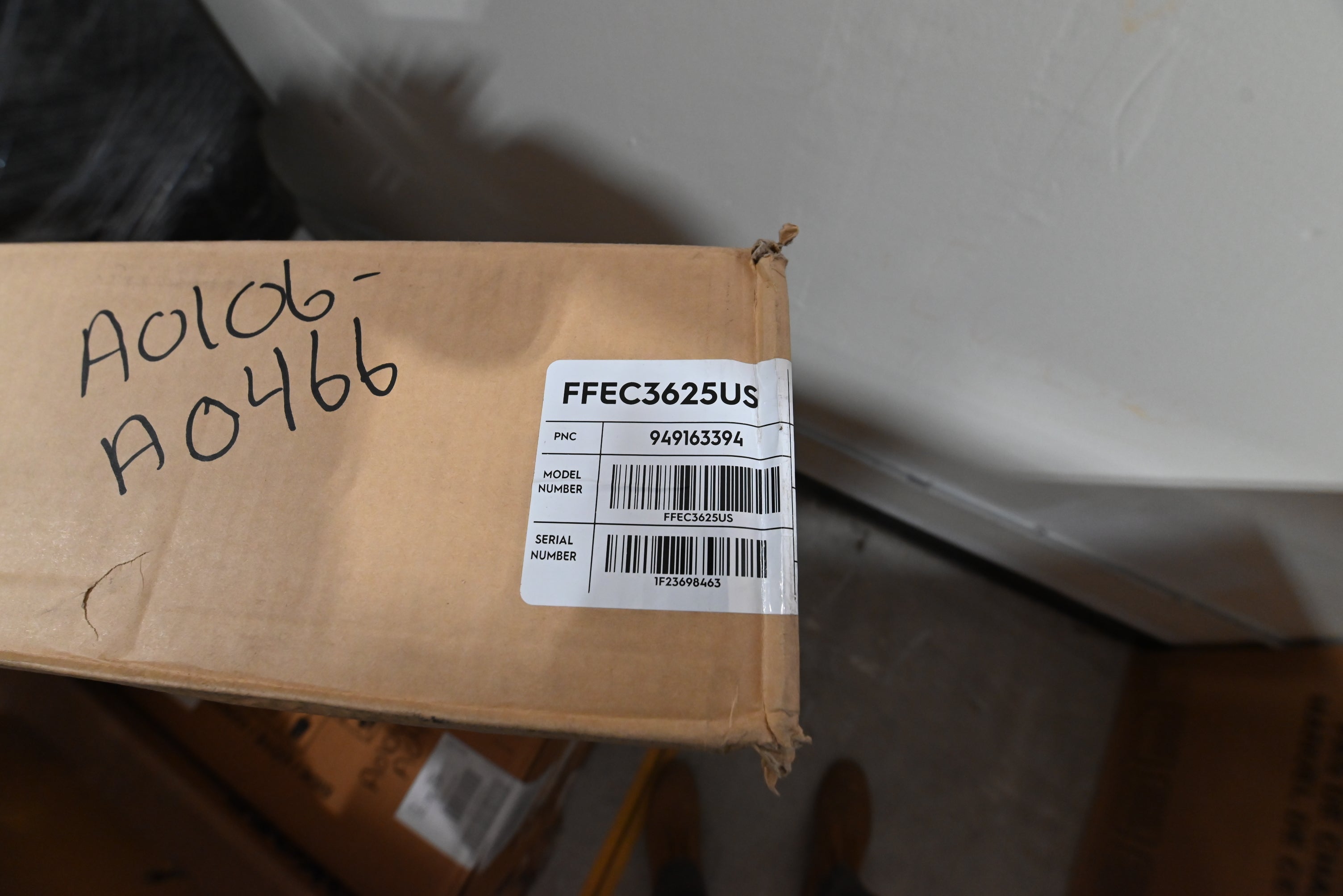 Frigidaire FFEC3625US 36" Black Electric Cooktop