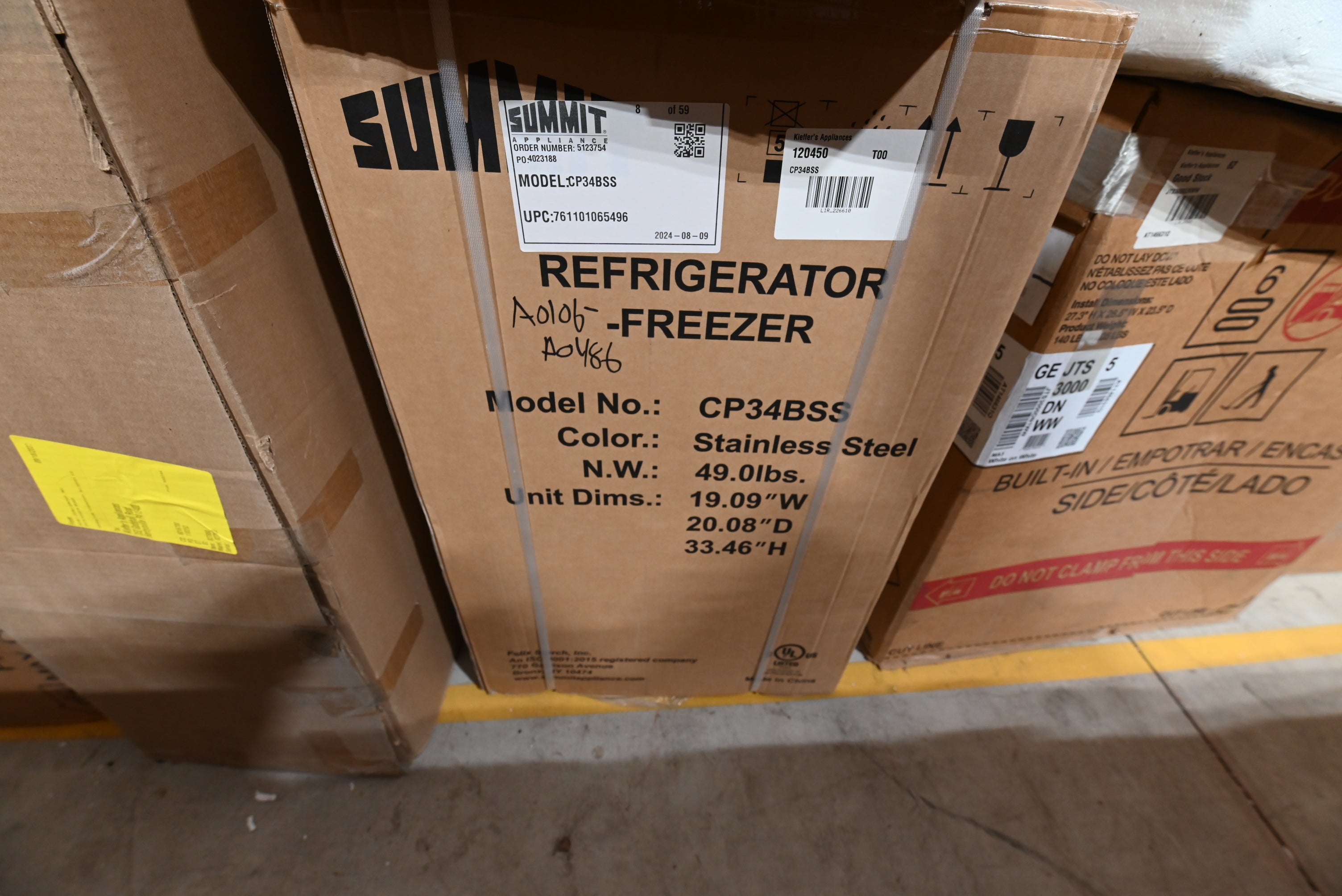 Summit CP34BSS 19" Stainless Steel Top Freezer Refrigerator