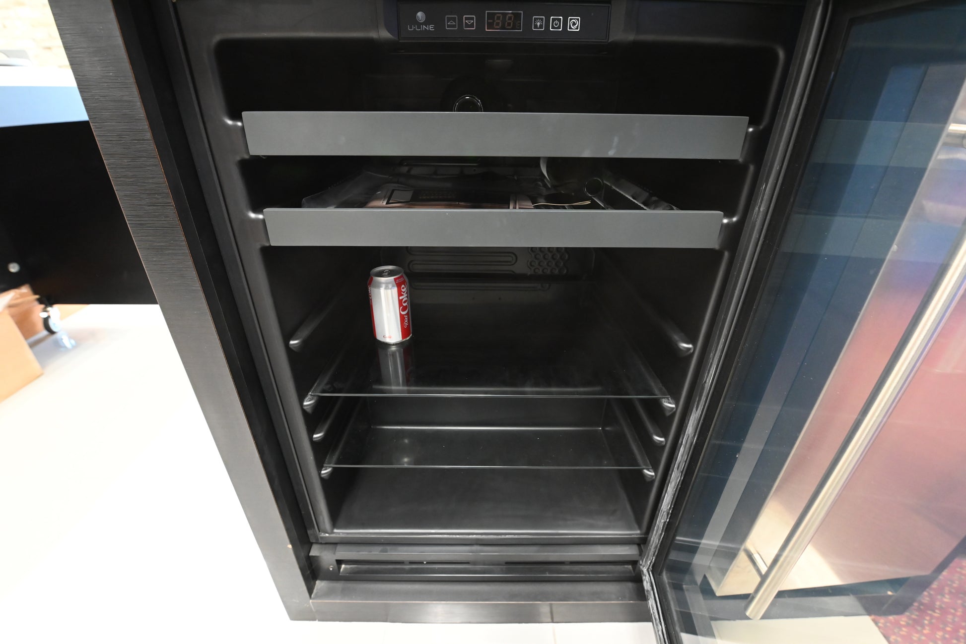 U-Line U1224BEVS-00B 24" Stainless Steel Beverage Center