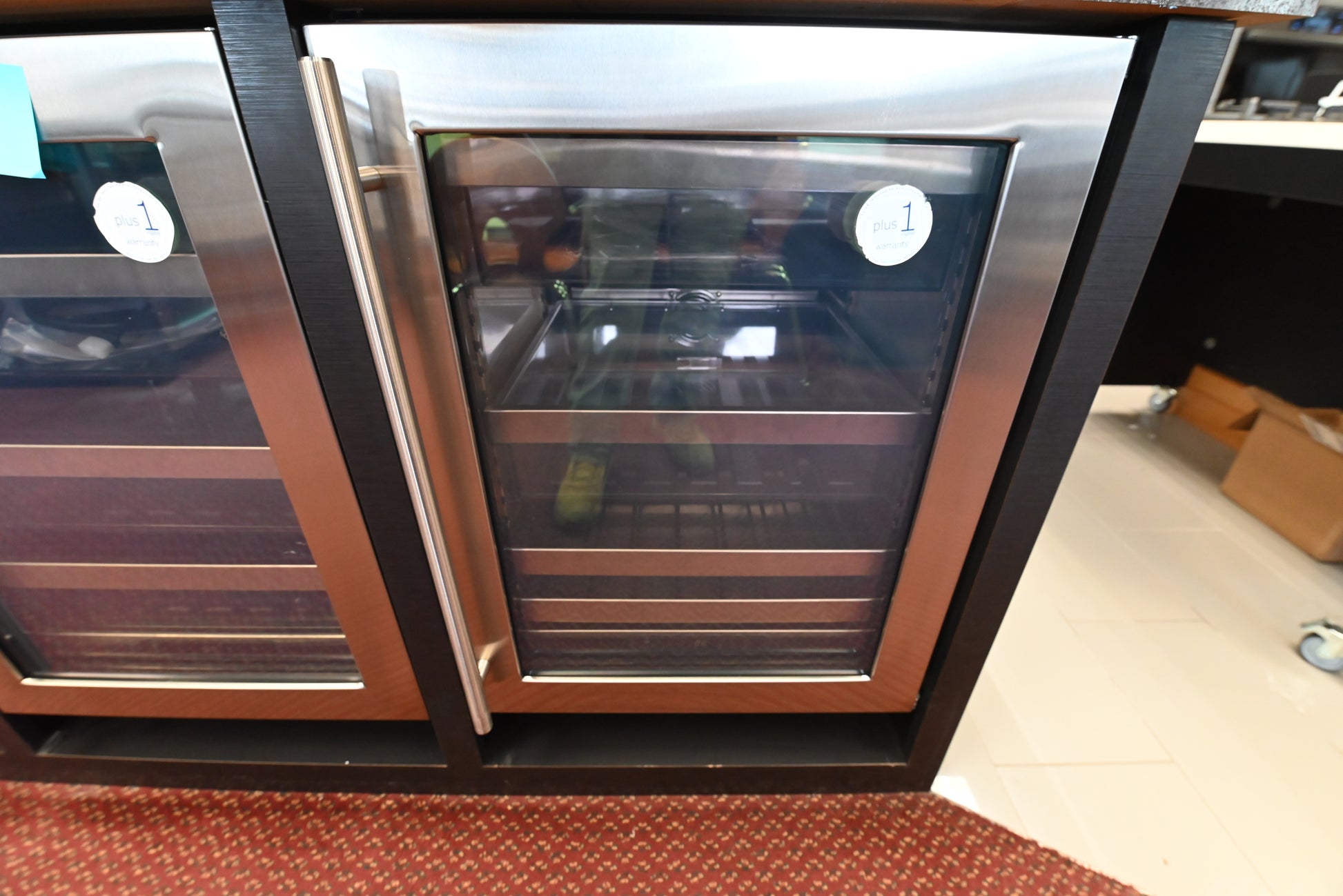 U-Line UHBV524-SG01A 24" Stainless Steel Beverage Center