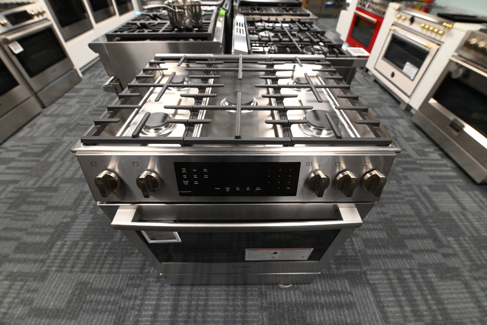Bosch HGI8056U 30" Stainless Steel Gas Range