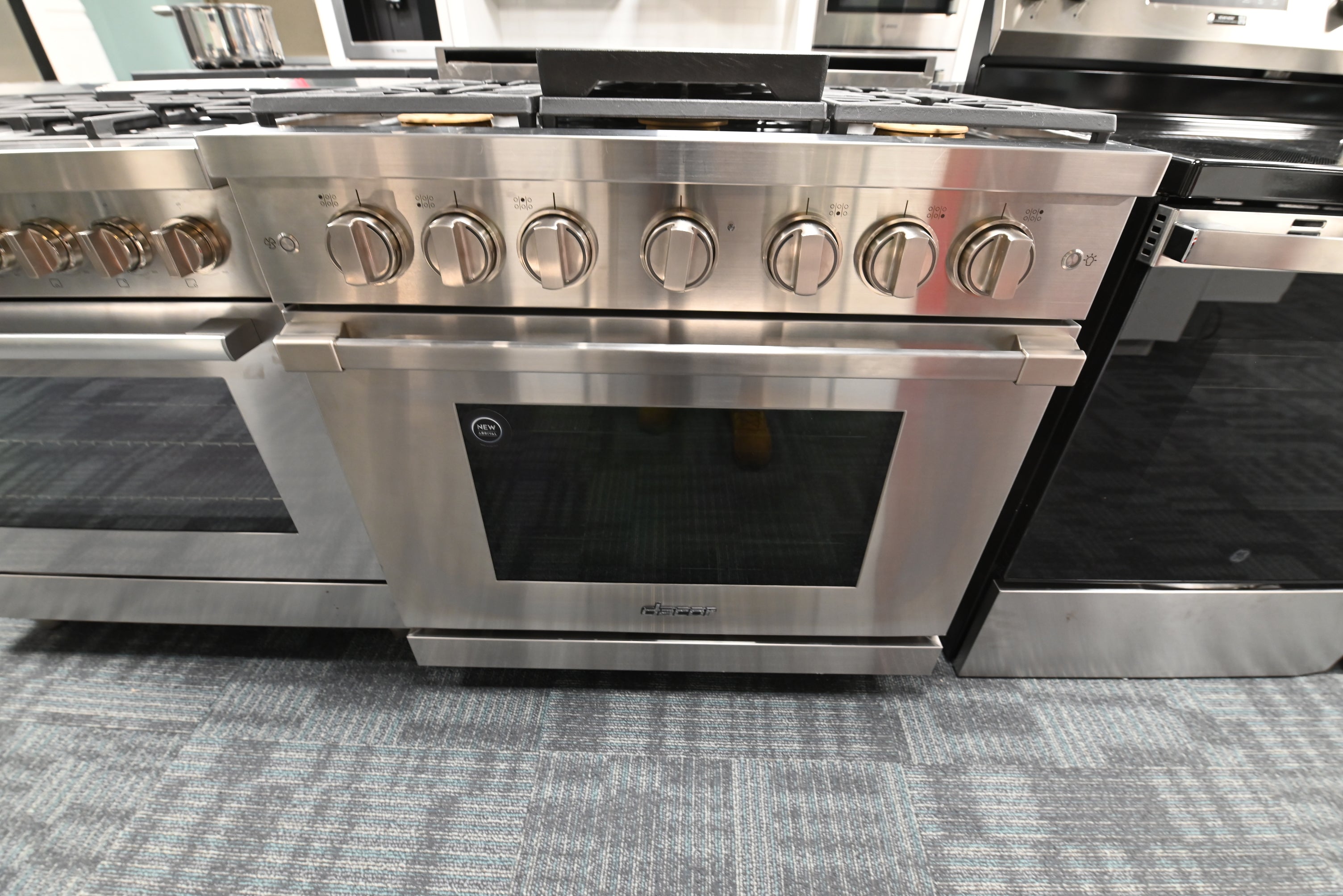 Dacor HGPR36SNG 36" Stainless Steel Pro Gas Range