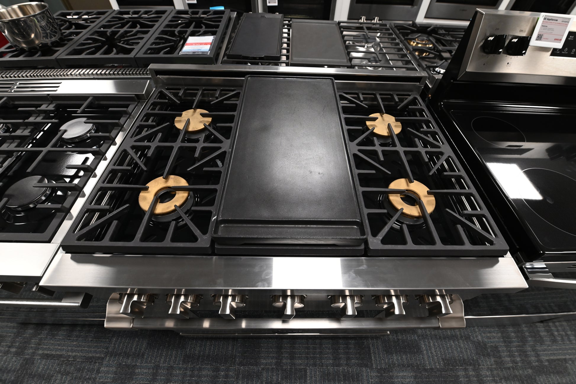 Dacor HGPR36SNG 36" Stainless Steel Pro Gas Range