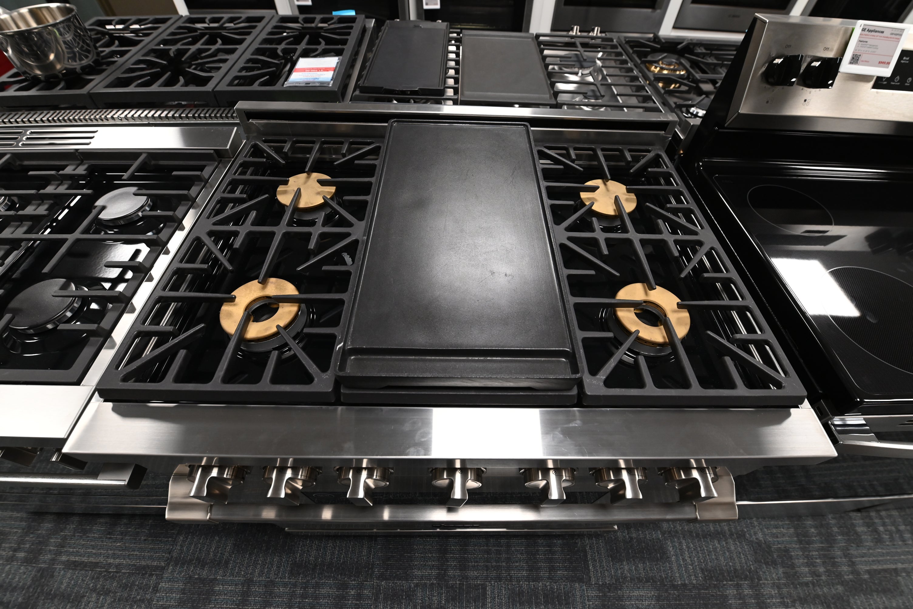 Dacor HGPR36SNG 36" Stainless Steel Pro Gas Range