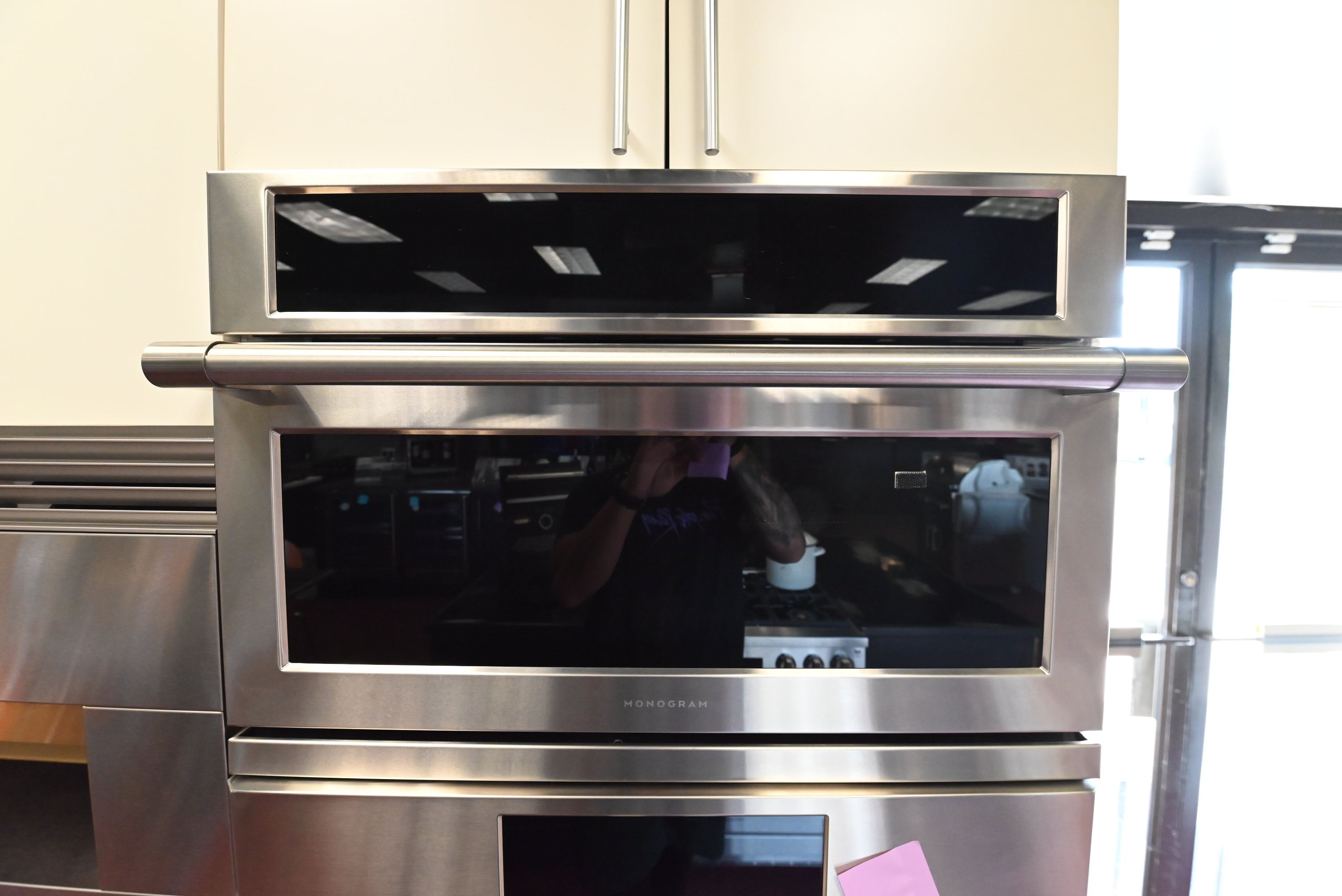 Monogram ZSB9232NSS 30" Stainless Steel 5-in-1 Single Wall Oven with Advantium
