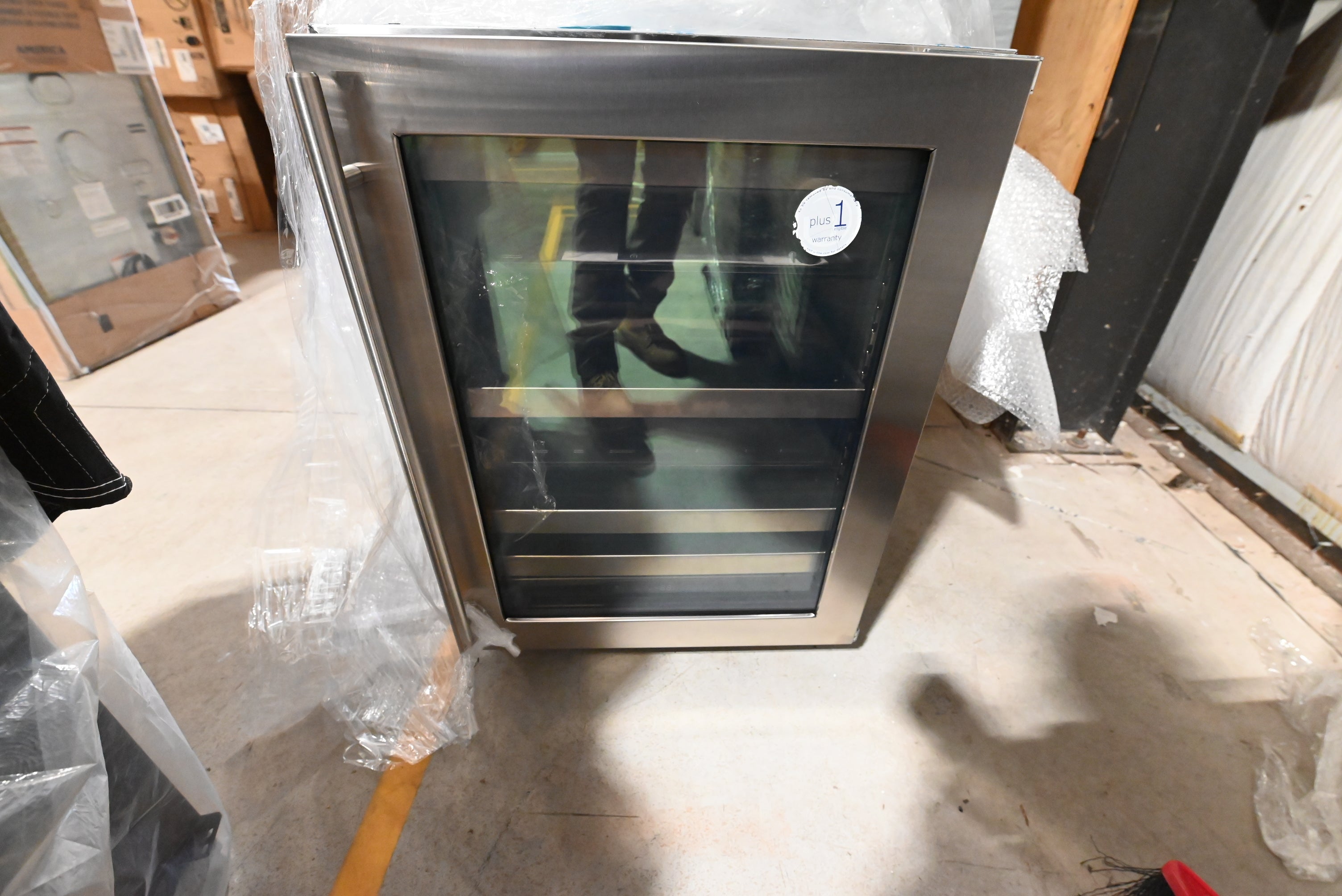 U-Line UHBV524-SG01A 24" Stainless Steel Beverage Center