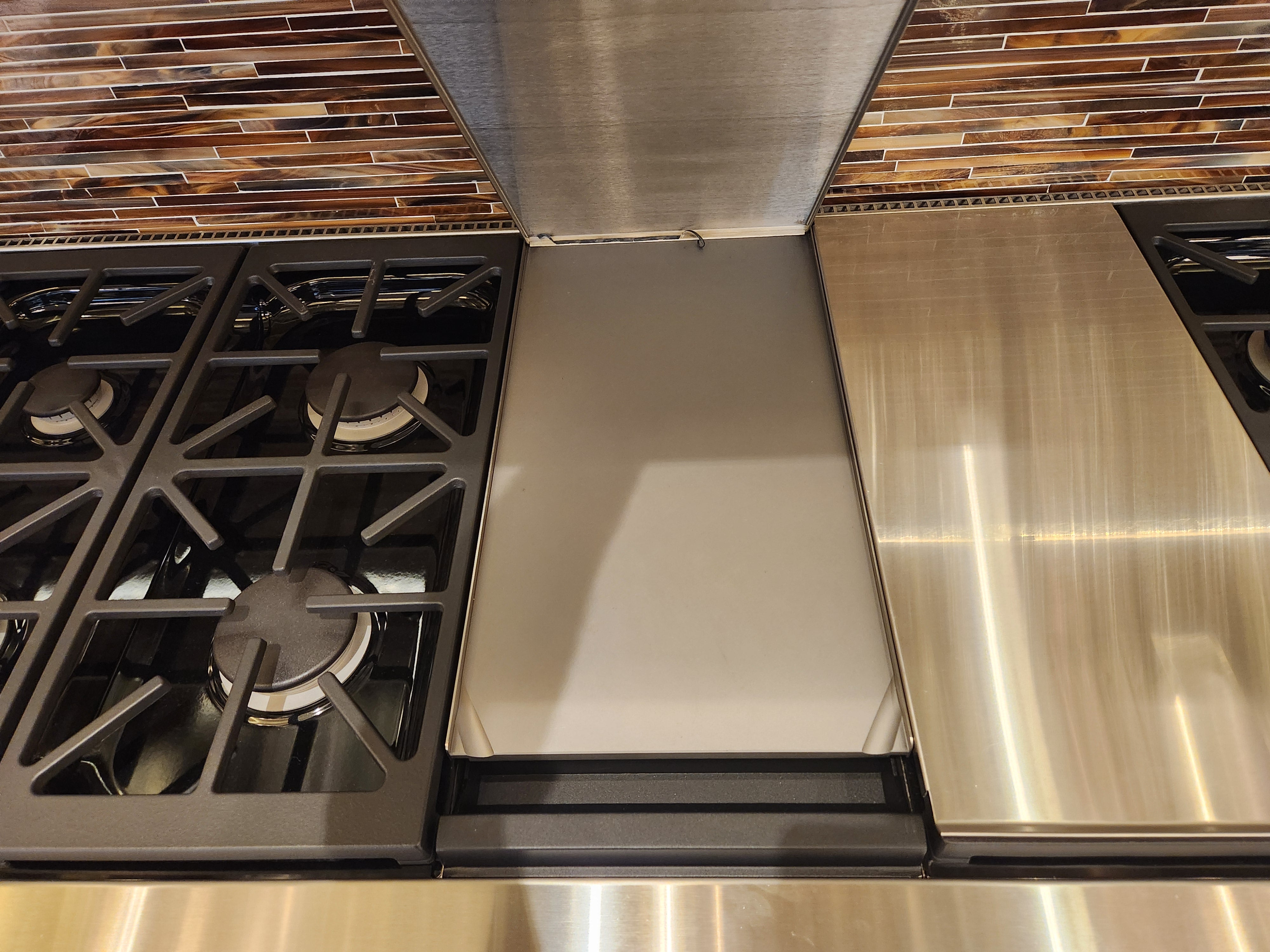 Wolf DF60650CG/S/P 60" Stainless Steel Dual Fuel Smart Freestanding Range with Griddle and Grill