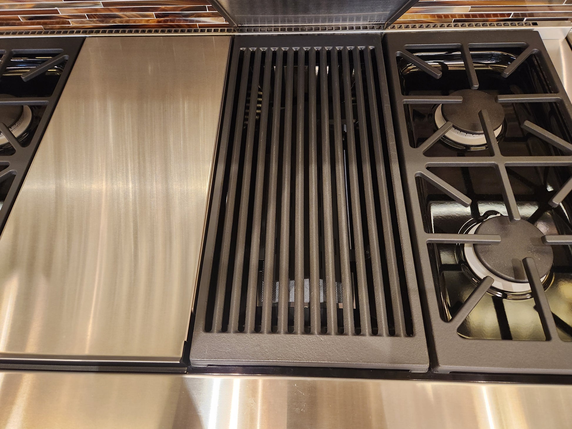 Wolf DF60650CG/S/P 60" Stainless Steel Dual Fuel Smart Freestanding Range with Griddle and Grill