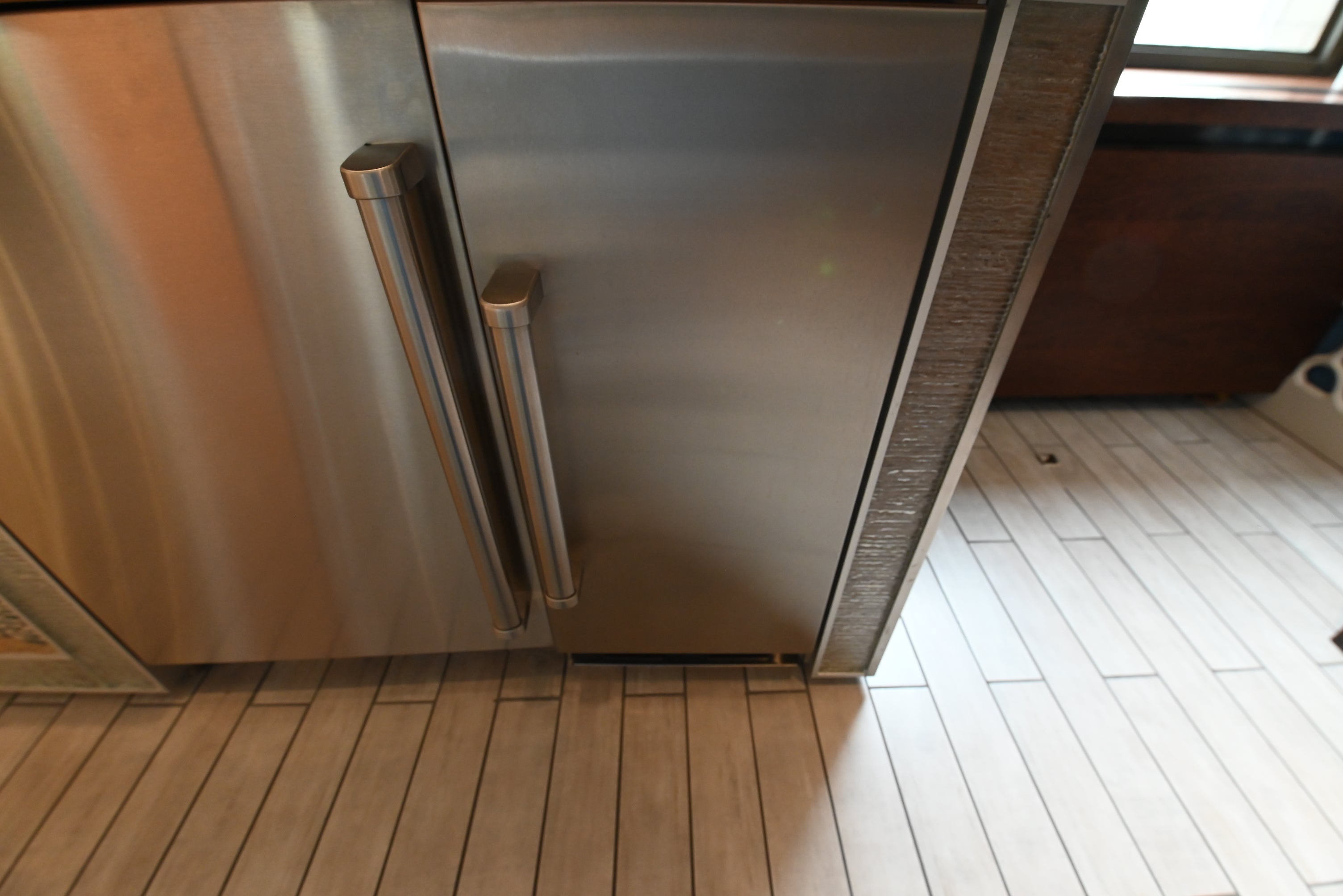 Sub-Zero Certified UC-15I 15" Stainless Steel Ice Maker