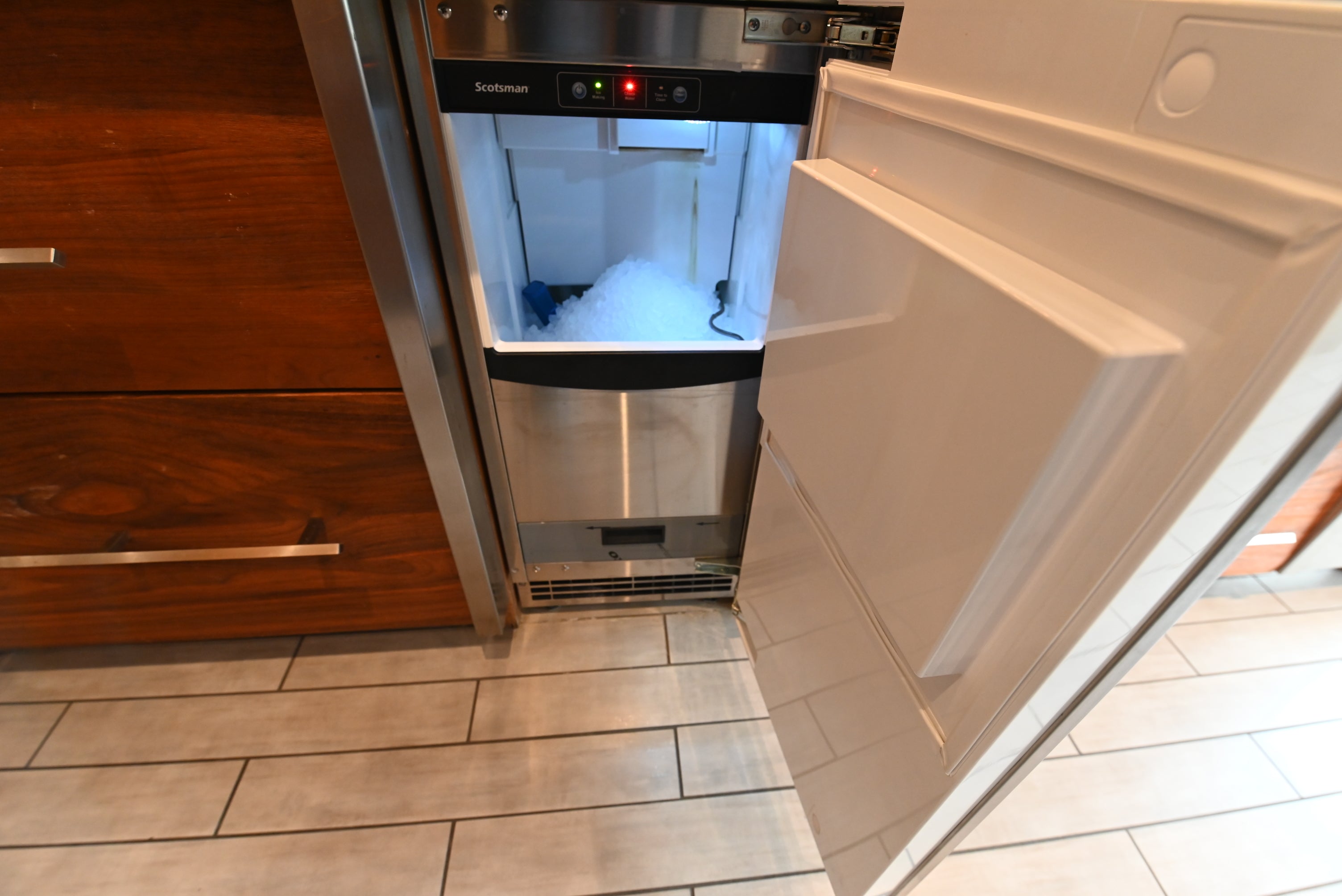 Scotsman 15" Stainless Steel Undercounter Ice Maker