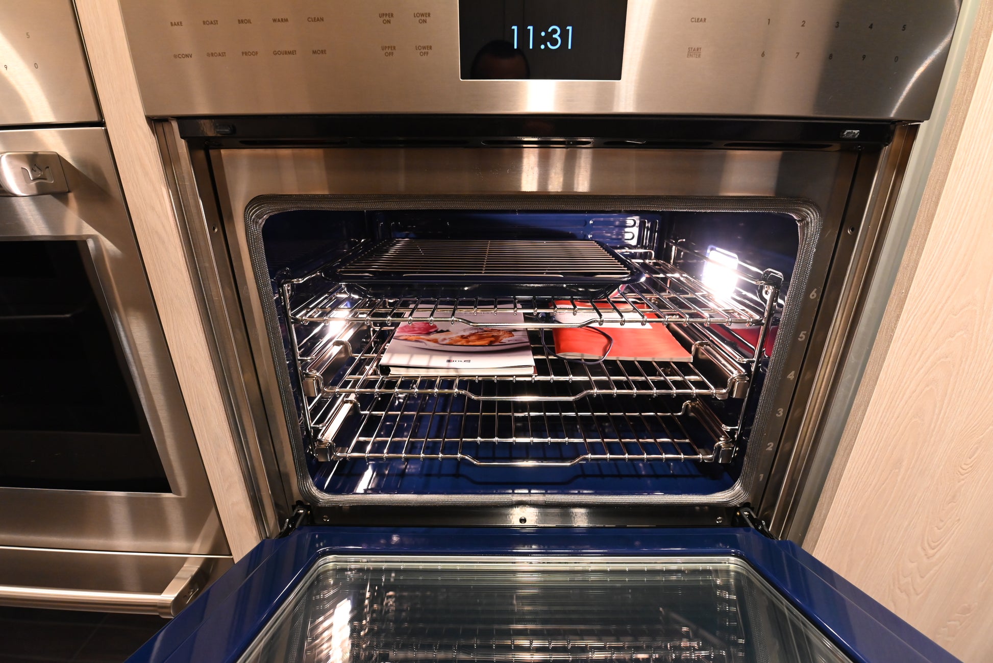 Wolf Certified DO3050TE/S/T 30" Stainless Steel Electric Double Wall Oven