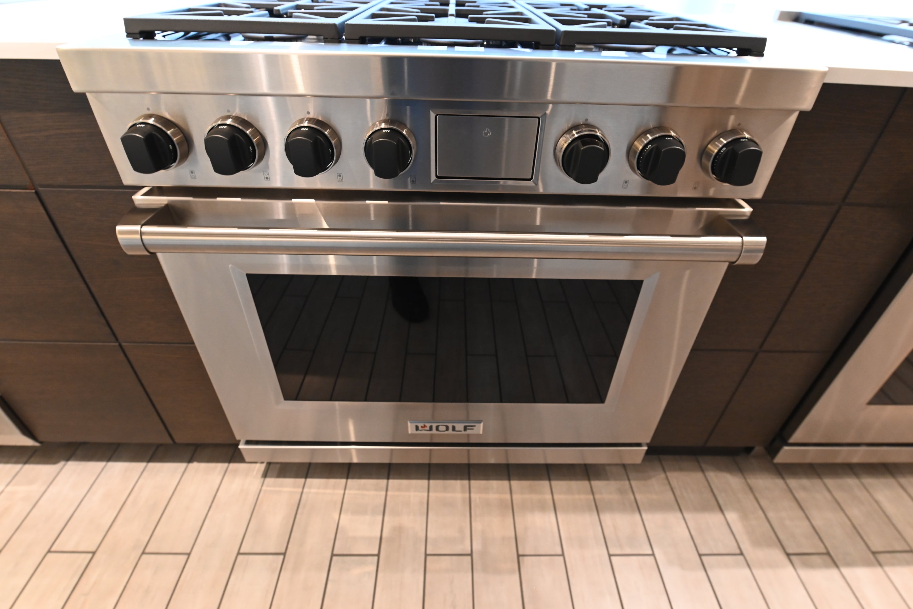 Wolf Certified DF36650/S/P 36" Stainless Steel Dual Fuel Range