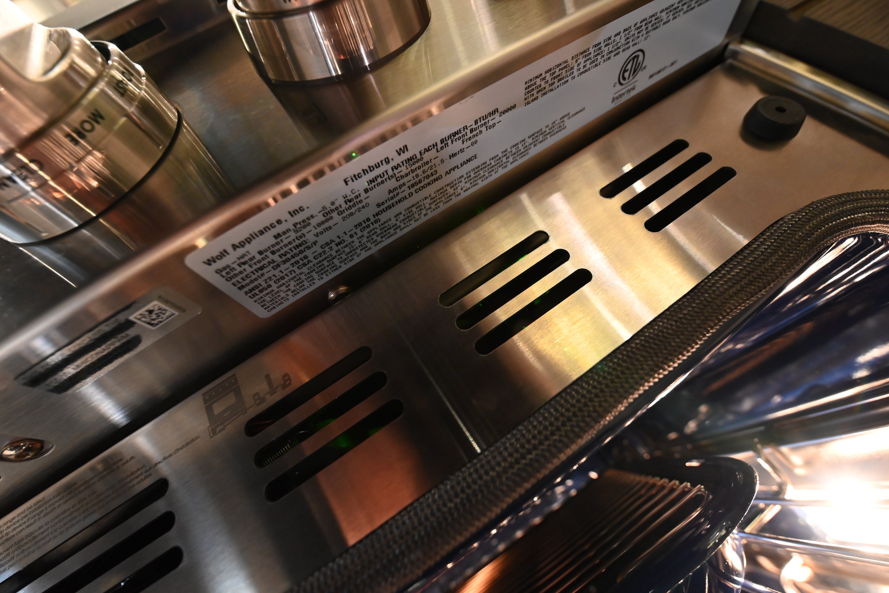 Wolf Certified DF30450/S/P 30" Stainless Steel Dual Fuel Range