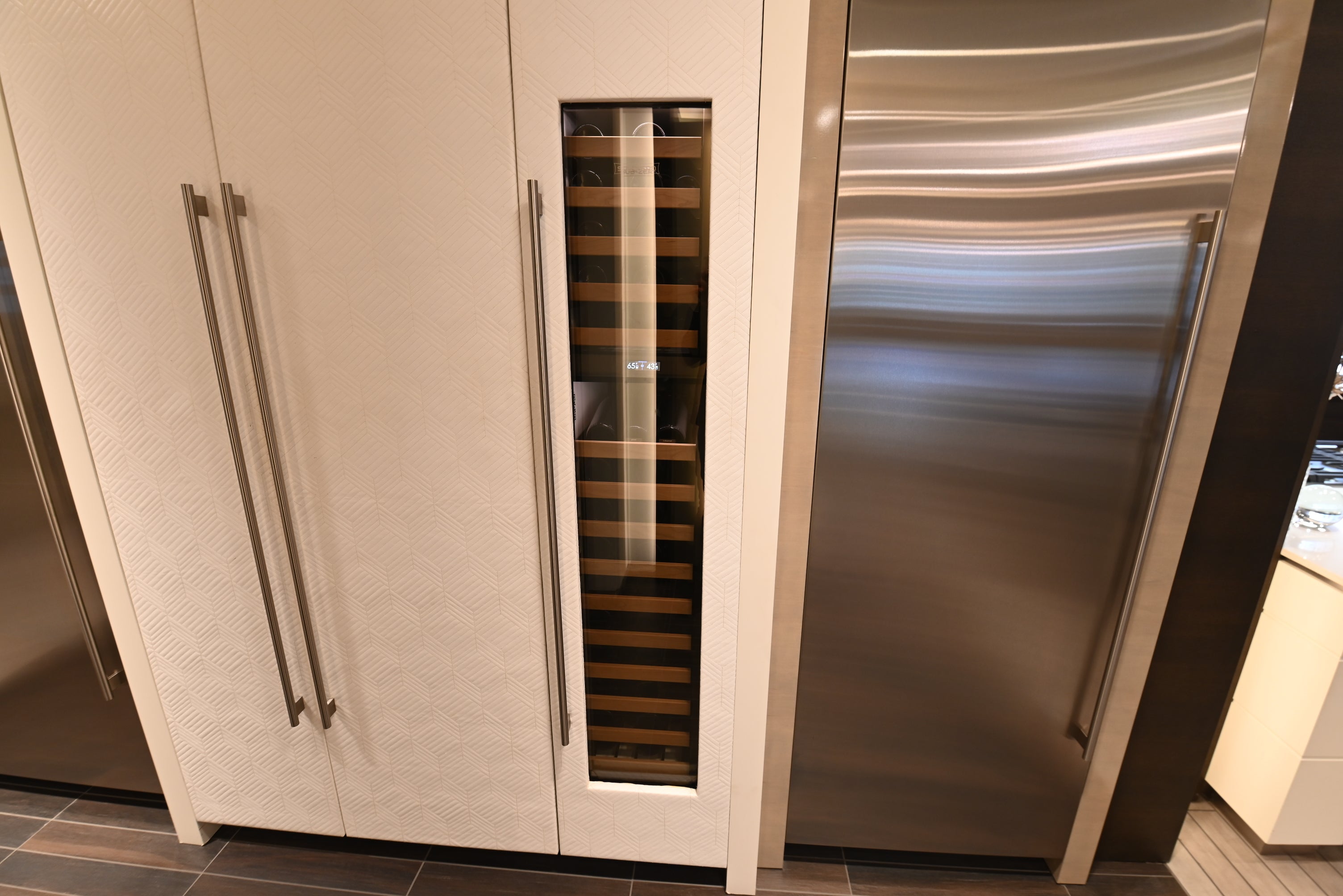 Sub-Zero Certified DEC1850W/R 18" Panel Ready Dual Zone Wine Cooler