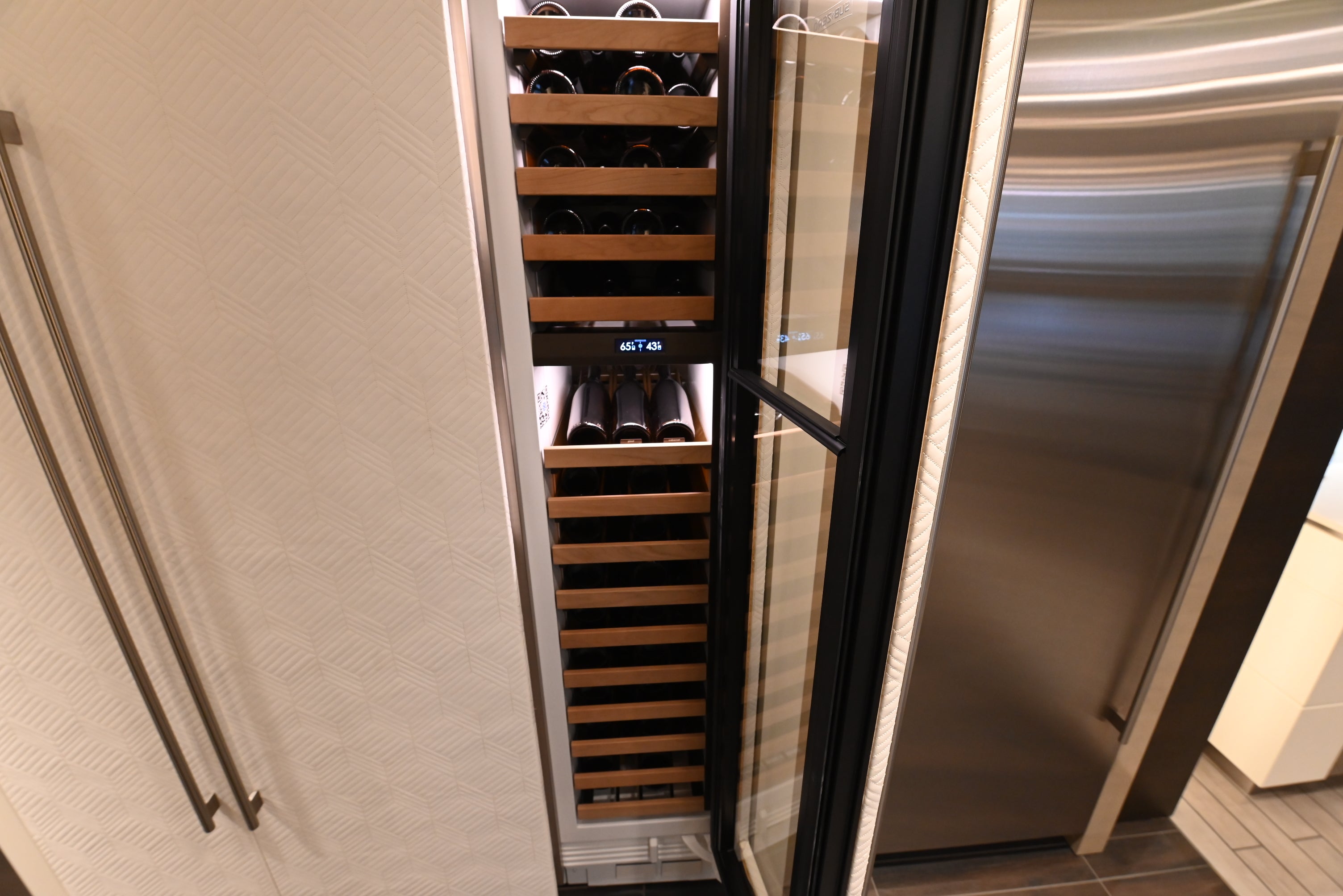 Sub-Zero Certified DEC1850W/R 18" Panel Ready Dual Zone Wine Cooler