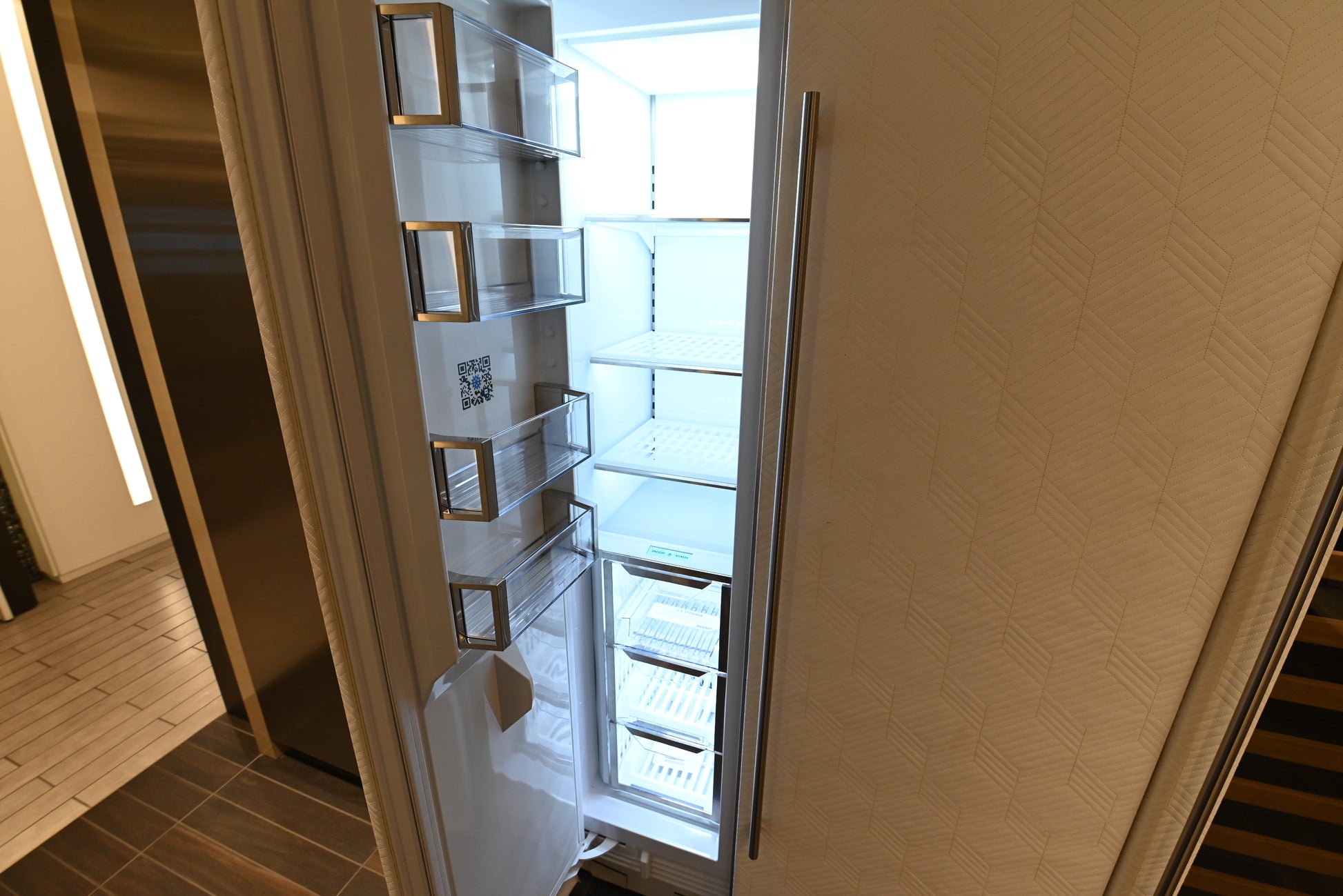 Sub-Zero Certified DEC1850FI/L 18" Panel Ready Freezer Column