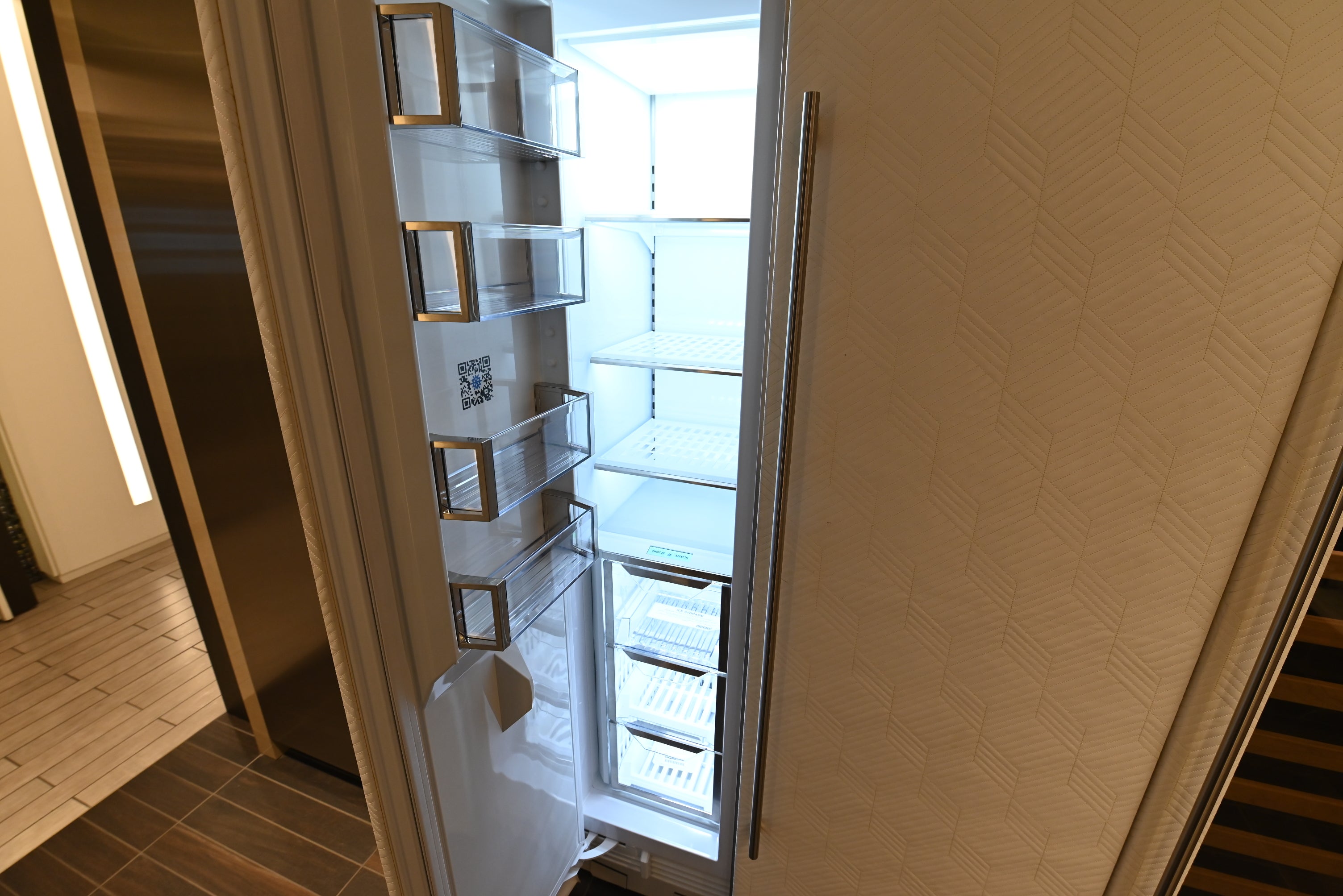 Sub-Zero Certified DEC1850FI/L 18" Panel Ready Freezer Column