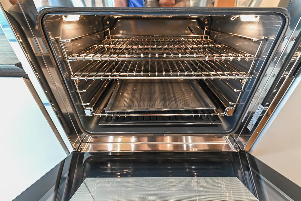 Valcucine Venture: Forma Mentis Modern Kitchen with Genius Loci Island