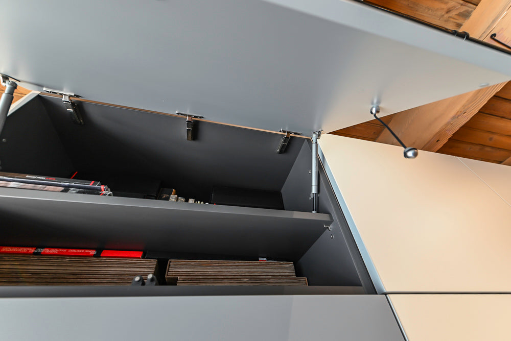 Valcucine Venture: Forma Mentis Modern Kitchen with Genius Loci Island