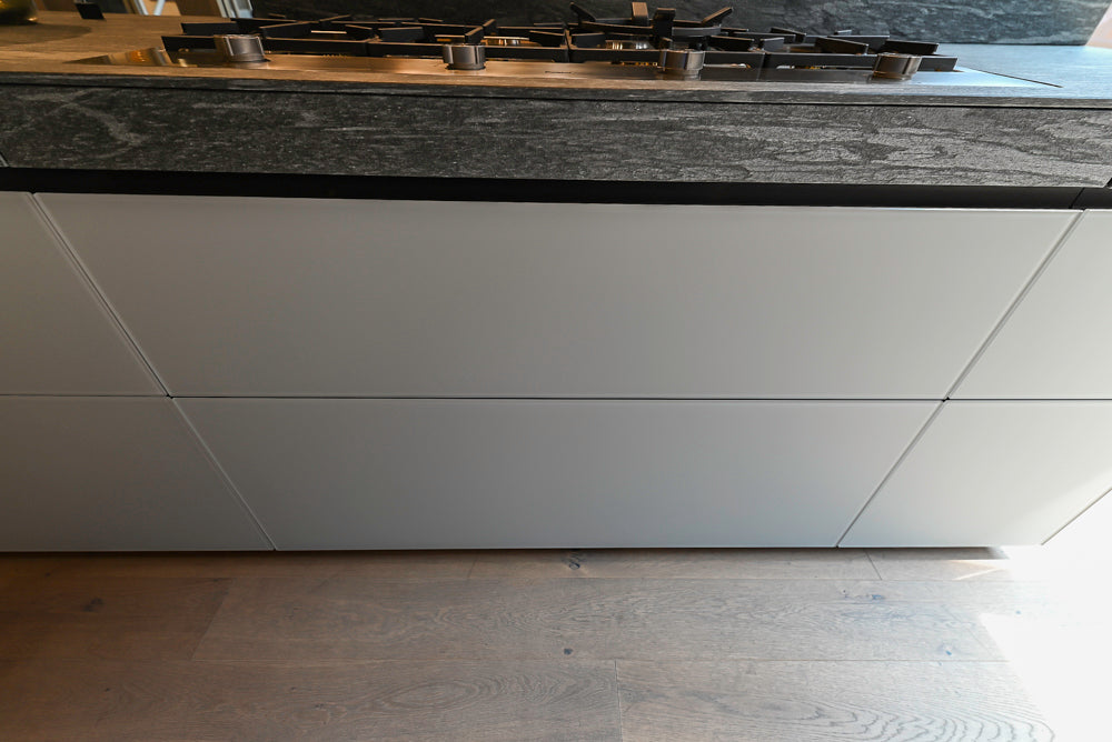 Valcucine Venture: Forma Mentis Modern Kitchen with Genius Loci Island