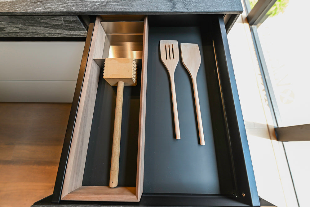 Valcucine Venture: Forma Mentis Modern Kitchen with Genius Loci Island