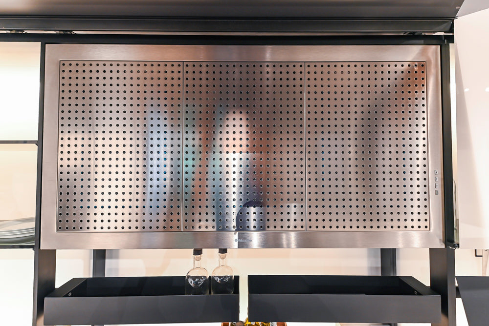 Valcucine Venture: Artematica Modern Kitchen with Island & Gaggenau Appliances