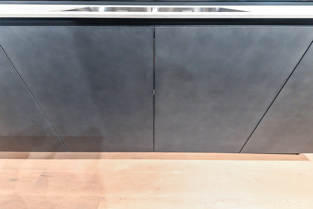 Valcucine Venture: Artematica Modern Kitchen with Island & Gaggenau Appliances