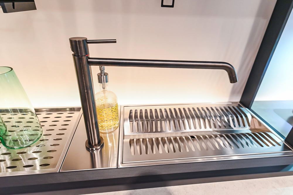 Valcucine Venture: Artematica Modern Kitchen with Island & Gaggenau Appliances