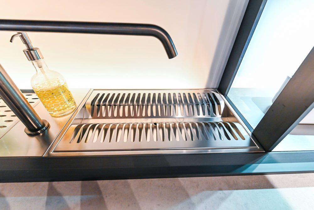 Valcucine Venture: Artematica Modern Kitchen with Island & Gaggenau Appliances