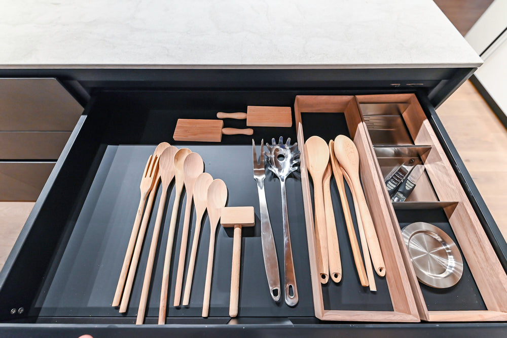 Valcucine Venture: Artematica Modern Kitchen with Island & Gaggenau Appliances