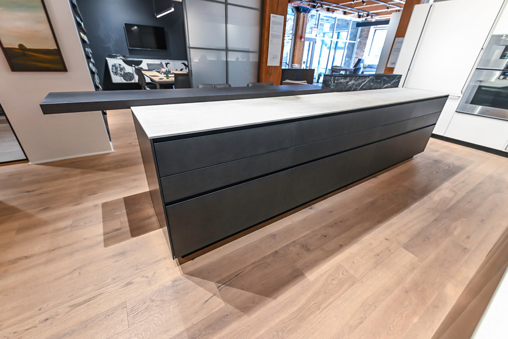 Valcucine Venture: Artematica Modern Kitchen with Island & Gaggenau Appliances