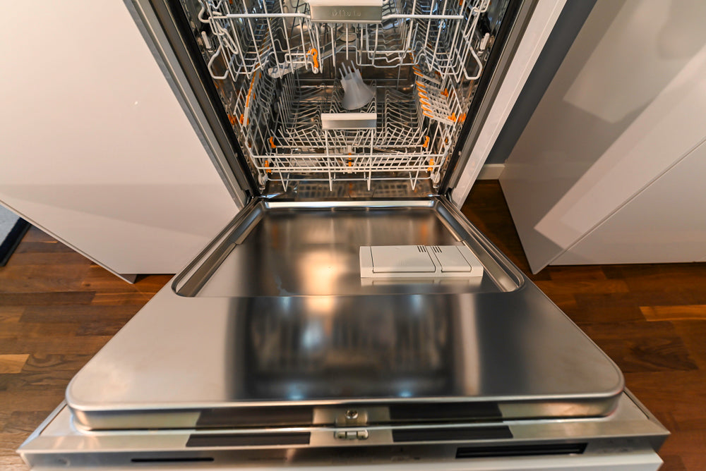 Poggenpohl Perfection: High Gloss White & Purple Modern Showroom Kitchen