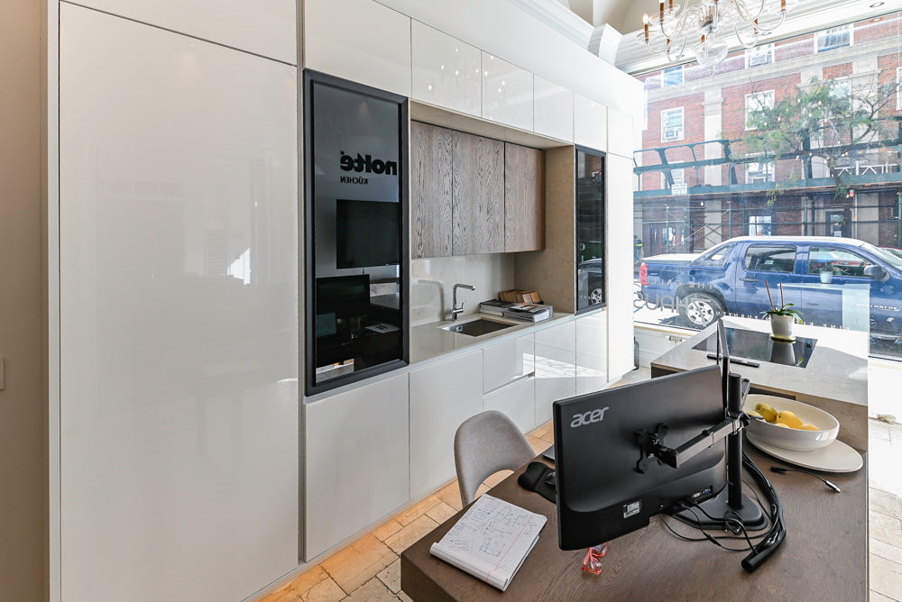 Nolte Küchen Modern White Gloss Kitchen with Quartz Countertops & Miele Appliances