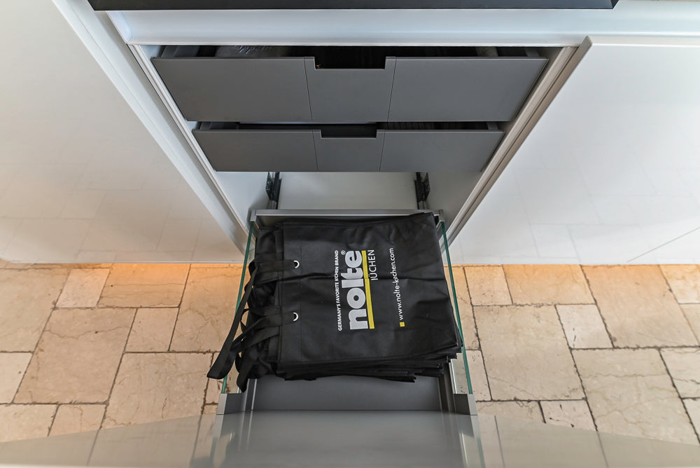 Nolte Küchen Modern White Gloss Kitchen with Quartz Countertops & Miele Appliances