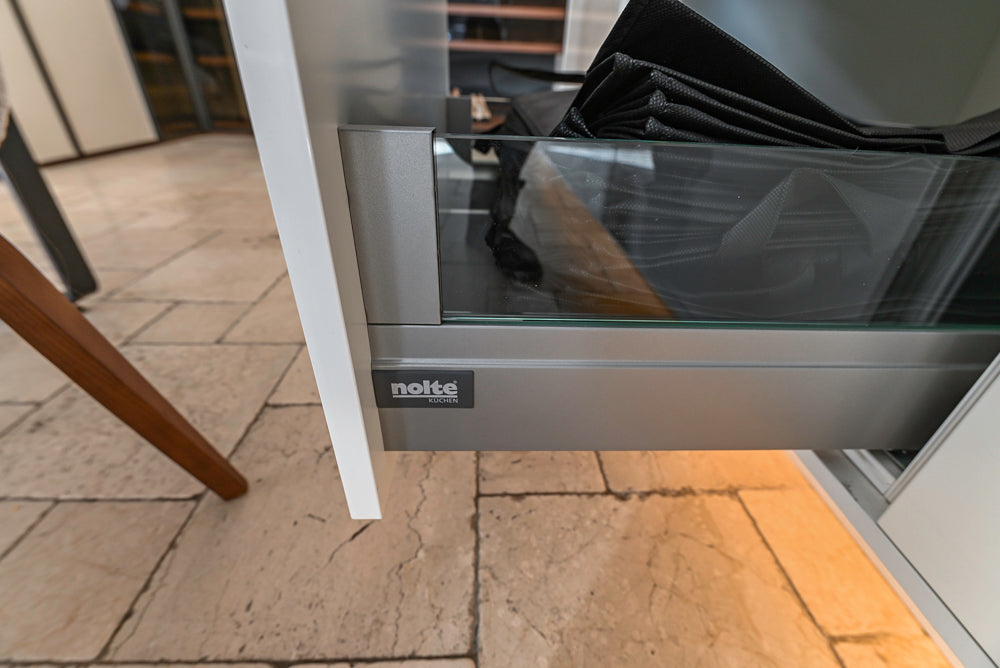 Nolte Küchen Modern White Gloss Kitchen with Quartz Countertops & Miele Appliances