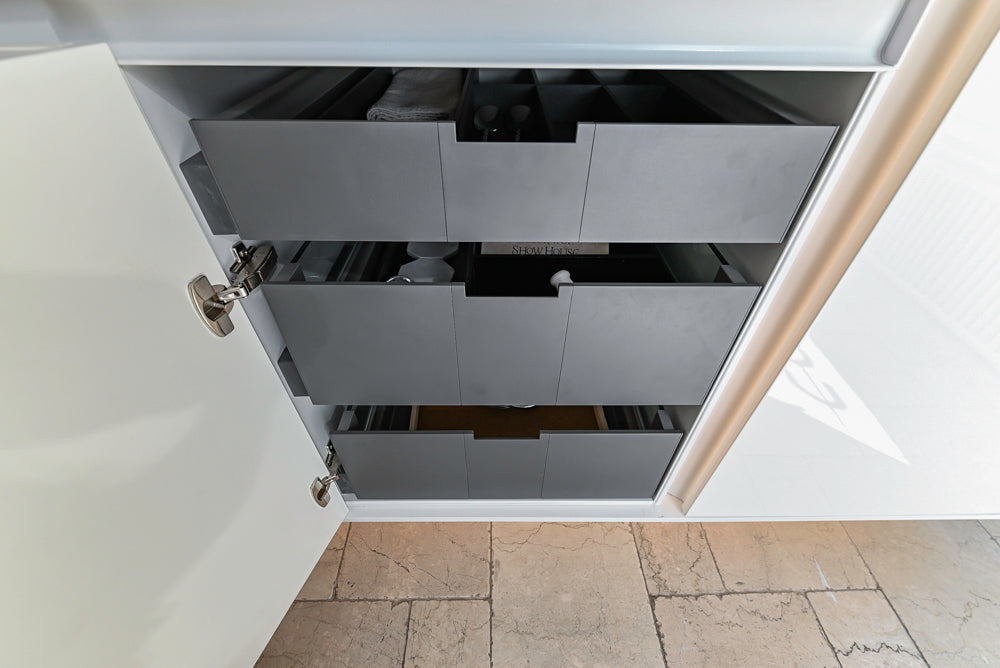 Nolte Küchen Modern White Gloss Kitchen with Quartz Countertops & Miele Appliances