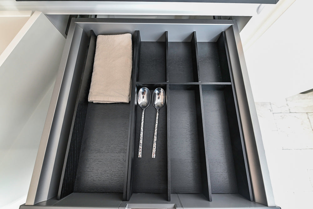 Nolte Küchen Modern White Gloss Kitchen with Quartz Countertops & Miele Appliances