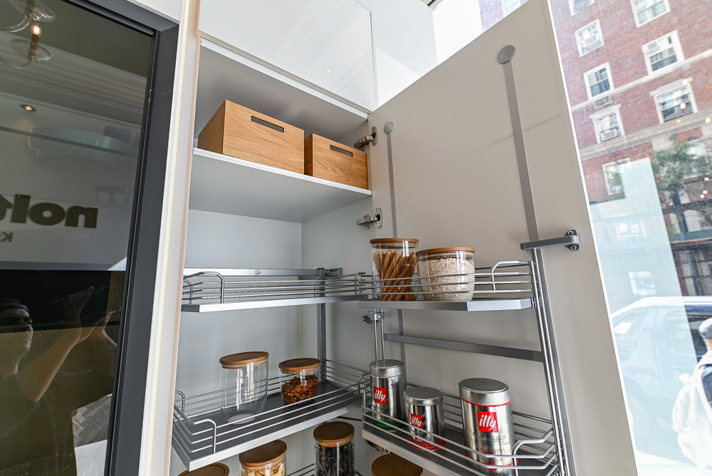 Nolte Küchen Modern White Gloss Kitchen with Quartz Countertops & Miele Appliances