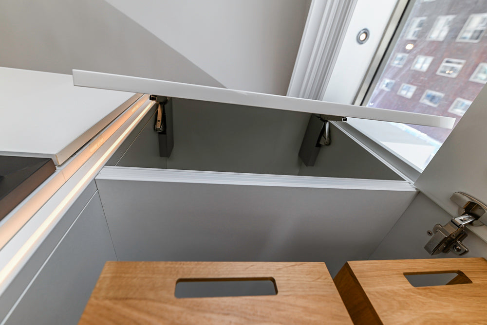 Nolte Küchen Modern White Gloss Kitchen with Quartz Countertops & Miele Appliances