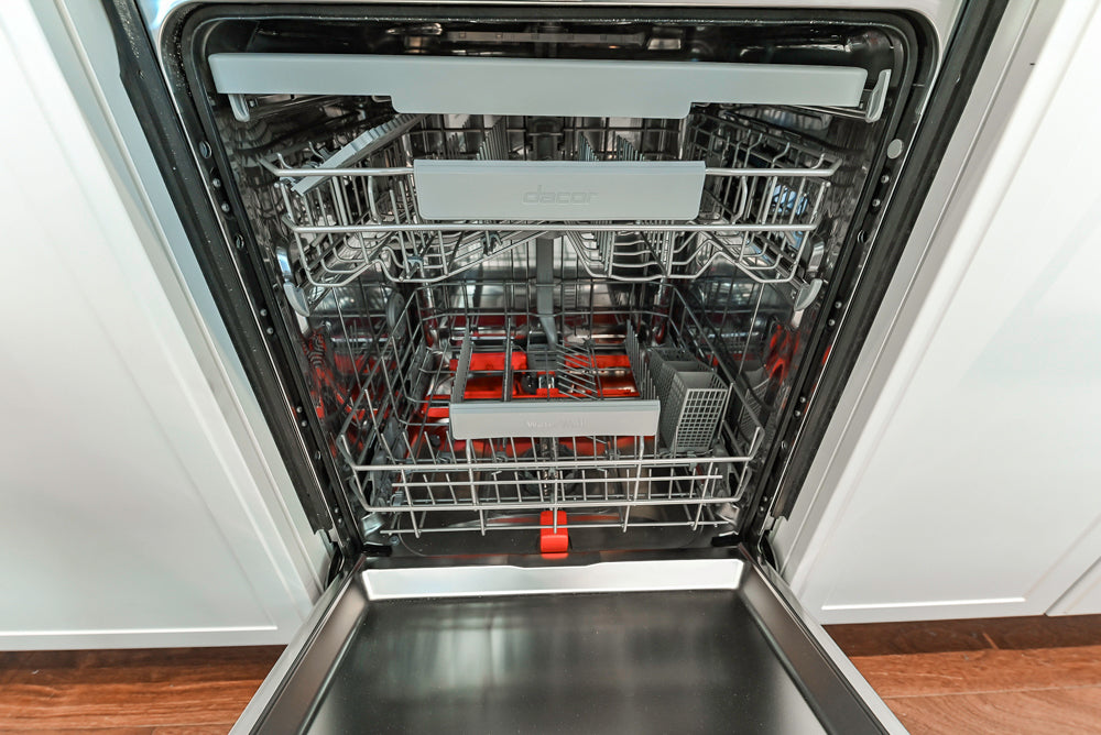 Nolte Küchen Classic Modern White Kitchen with Quartz Countertops & Luxe Appliances